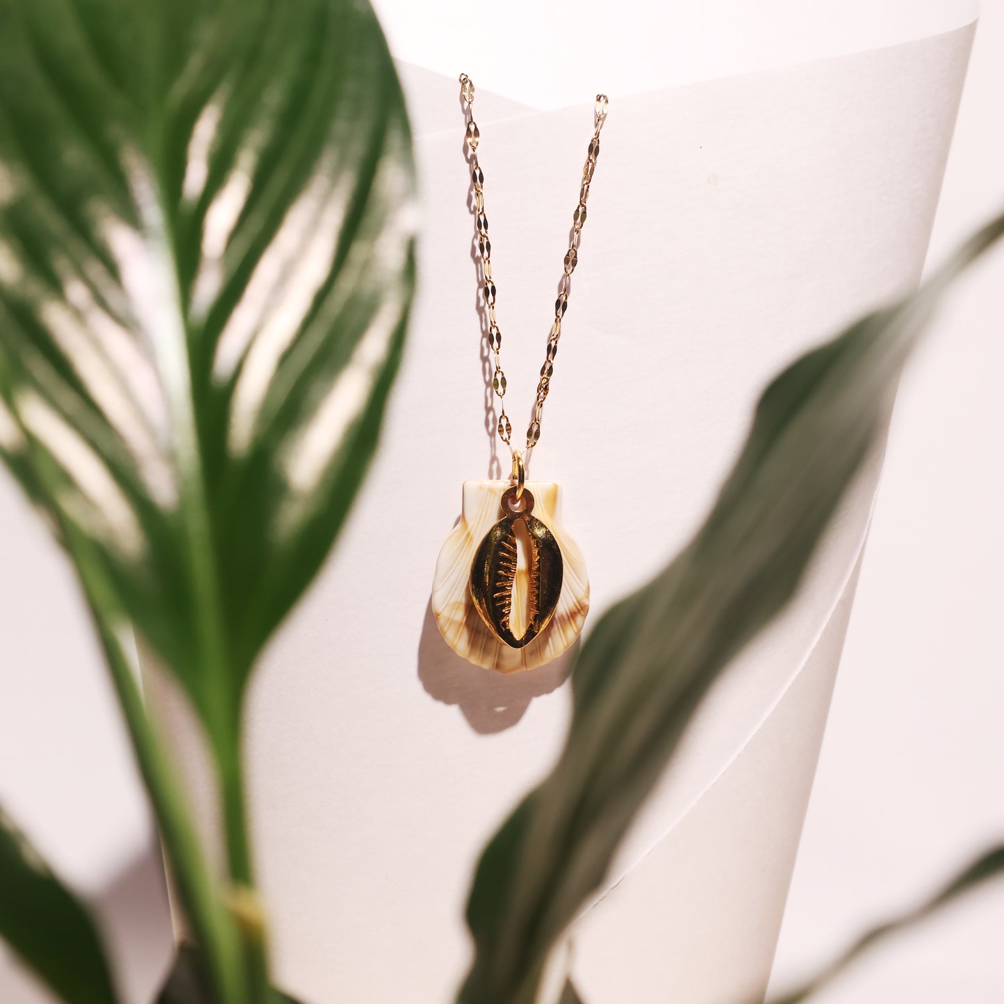 Golden Seashell Layered Pendant Necklace