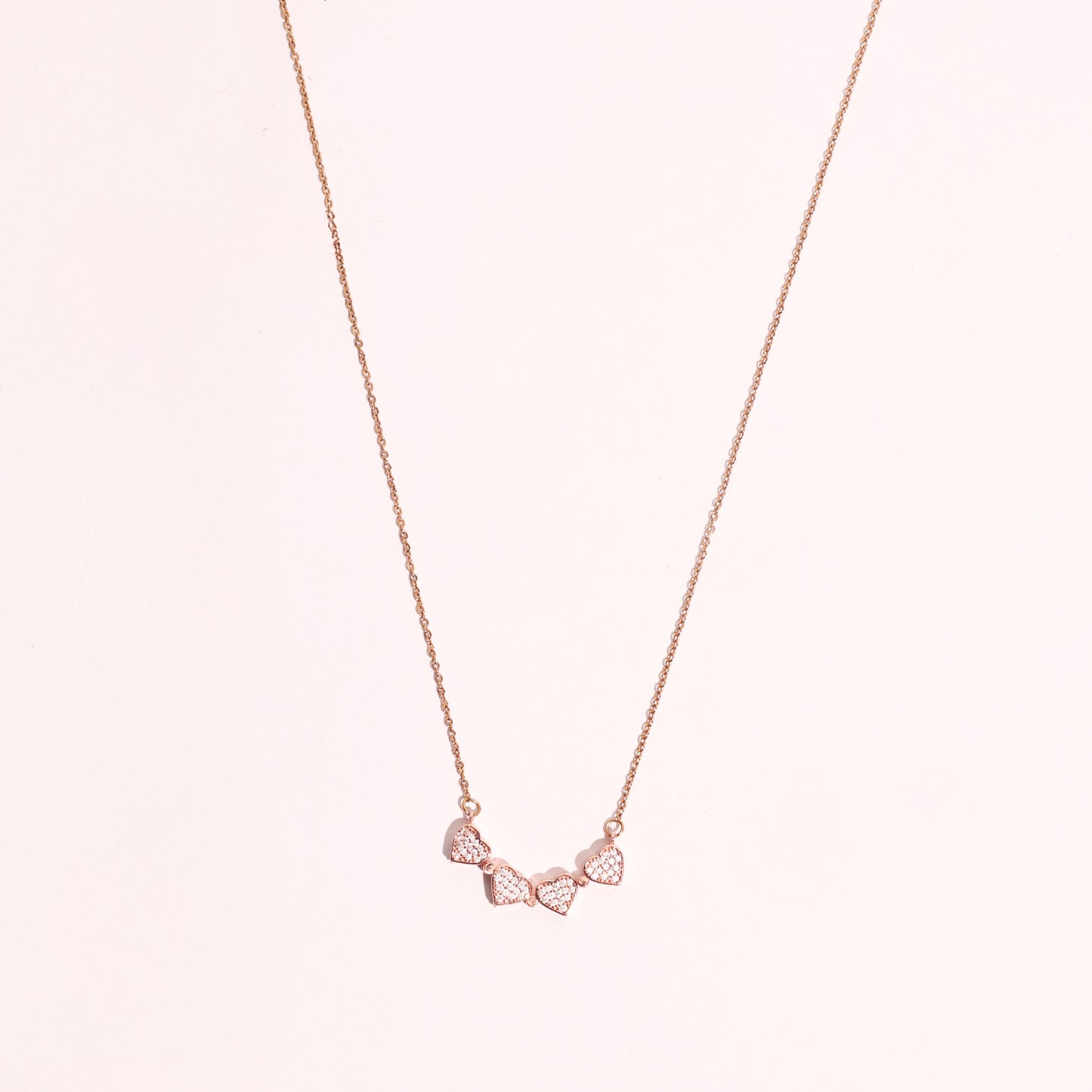 Elegant Floral Medallion Necklace in Gold