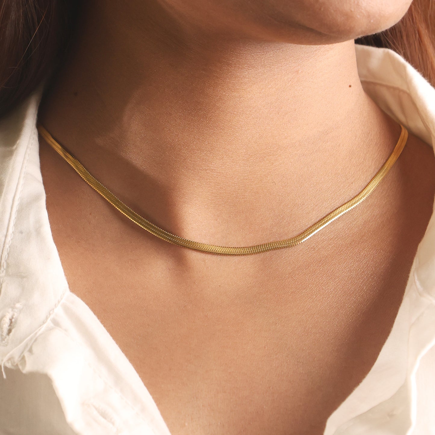 Sleek Gold beautybone Chain Necklace