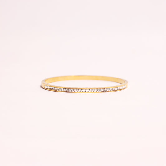 Radiance Line Bangle – Minimalist Sparkle, Timeless Elegance