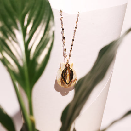 Golden Seashell Layered Pendant Necklace
