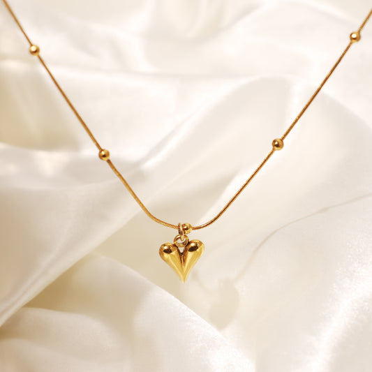 Stallae - Golden Heart Pendant Necklace
