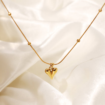 Stallae - Golden Heart Pendant Necklace