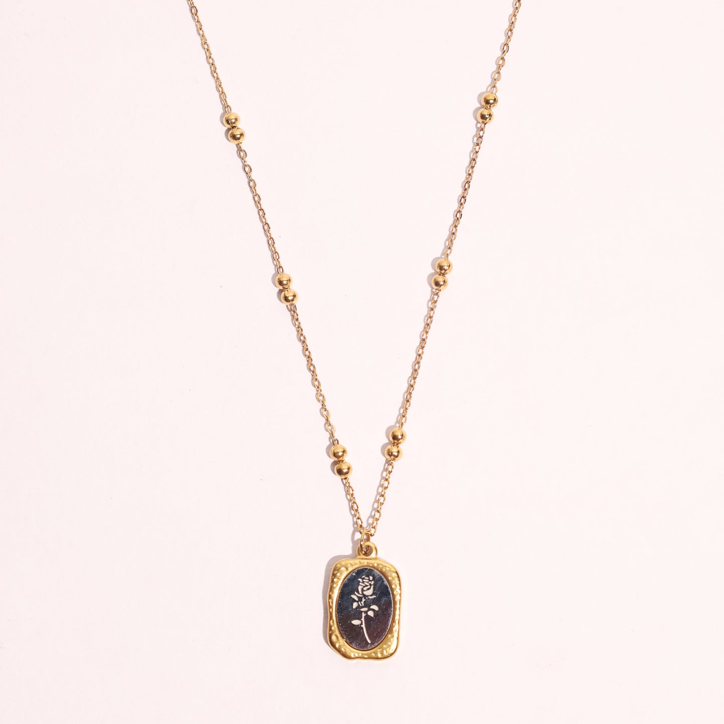 Vintage Rose Pendant Necklace in Gold