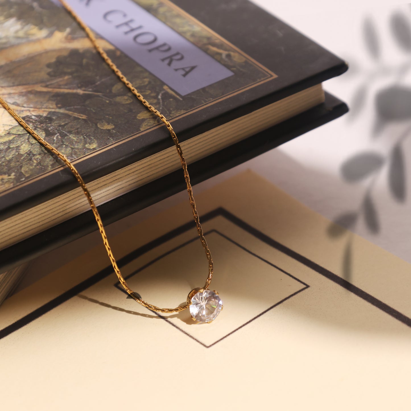 Stallae Solitaire Radiance Necklace
