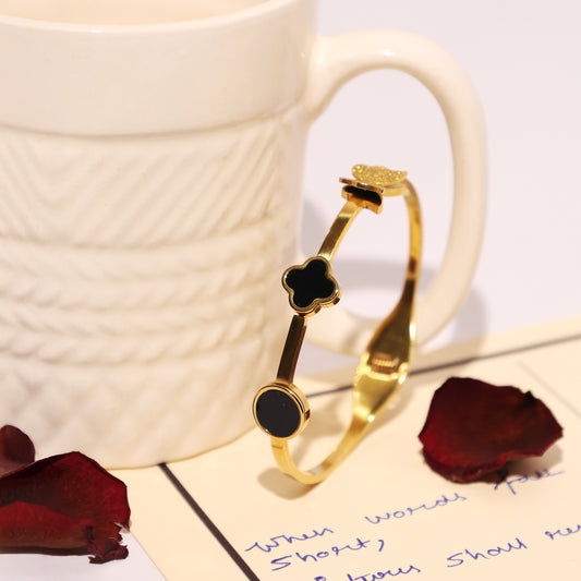 Midnight Clover Elegance Bracelet